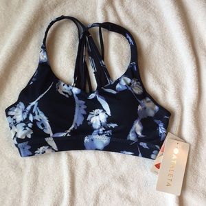 Never worn athleta sports bra